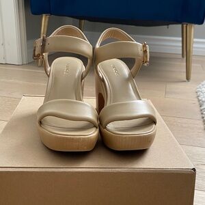 Vince Women's NOELLE, BLONDE LE 7.5